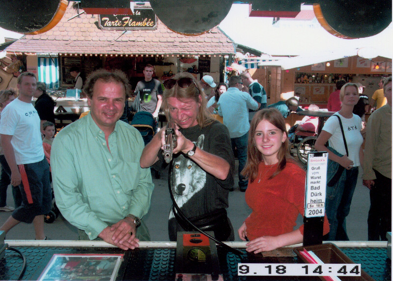2004a.jpg